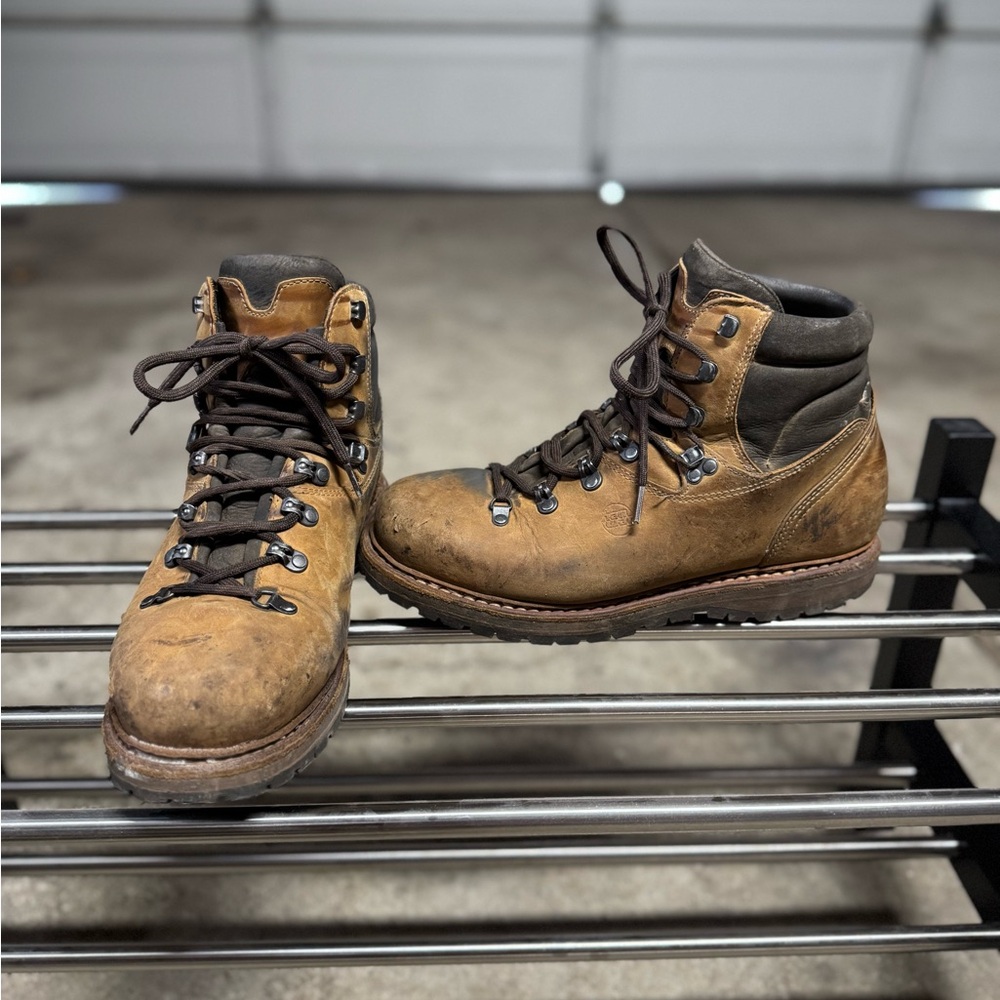 Hanwag Bergler Premium Leather Mountain Boot 11.5